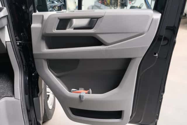 Volkswagen Crafter (2022) thumbnail 6