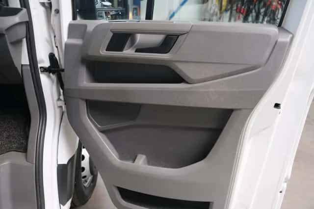 Volkswagen Crafter (2020) thumbnail 5