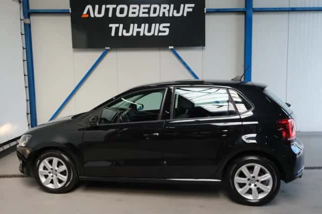 Volkswagen Polo (2010) thumbnail 5
