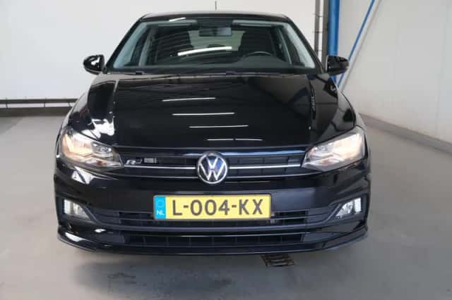 Volkswagen Polo (2021) thumbnail 3