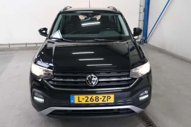 Volkswagen T-Cross (2021) thumbnail 3
