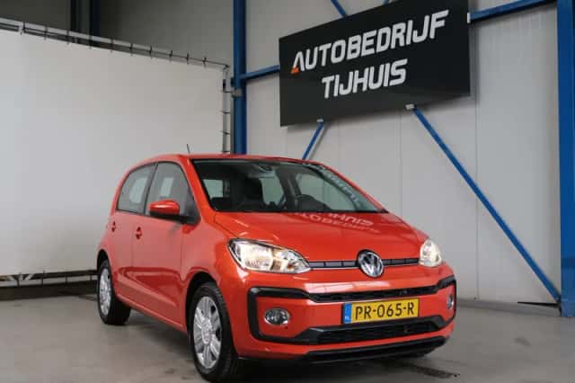 Volkswagen Up! (2017) thumbnail 1