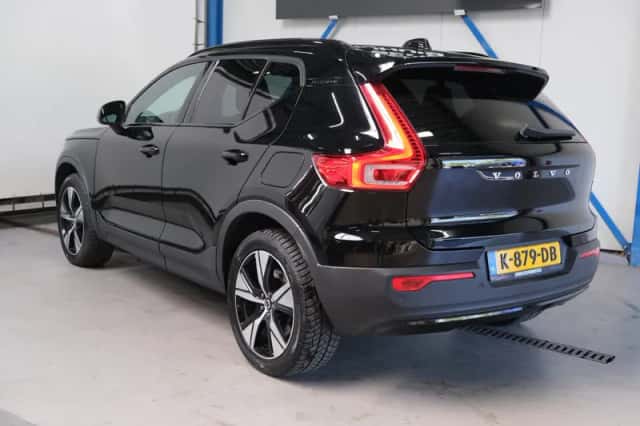 Volvo XC40 (2020) thumbnail 4
