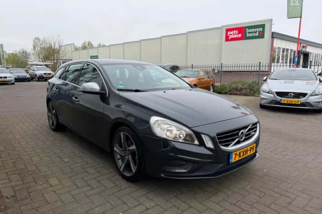 Volvo V60 (2013) thumbnail 5