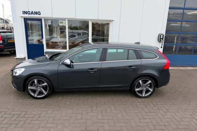 Volvo V60 (2013) thumbnail 6