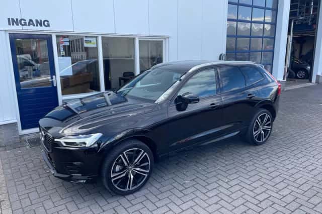 Volvo XC60 (2017) thumbnail 1