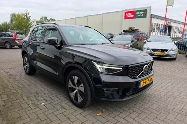 Volvo XC40 (2022) thumbnail 5