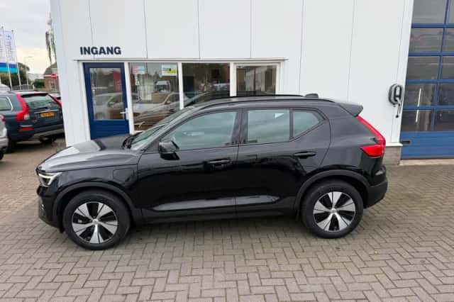 Volvo XC40 (2022) thumbnail 6