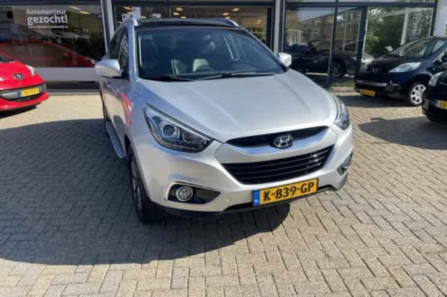 Hyundai ix35 (2014) thumbnail 4