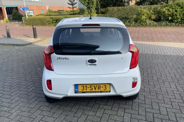 Kia Picanto (2012) thumbnail 6