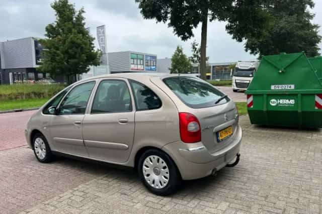 Citroën Xsara Picasso (2004) thumbnail 4