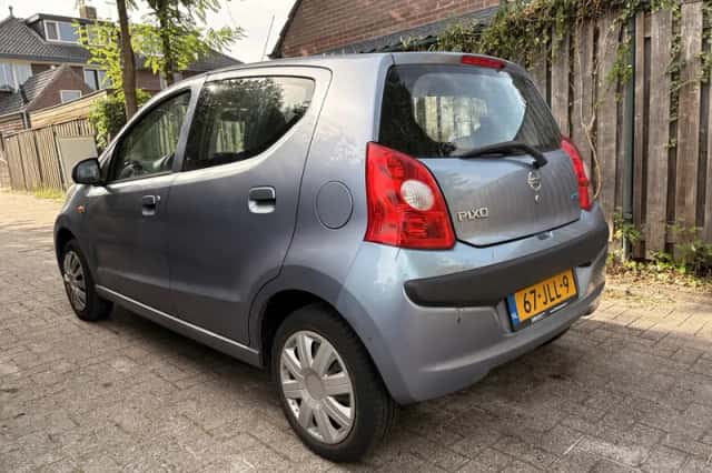 Nissan Pixo (2009) thumbnail 6