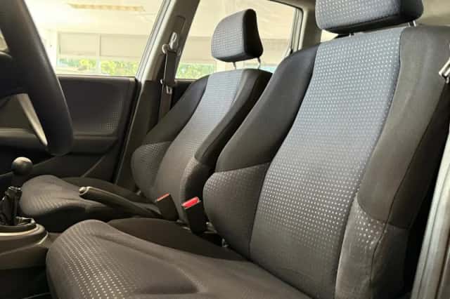 Honda Jazz (2010) thumbnail 3