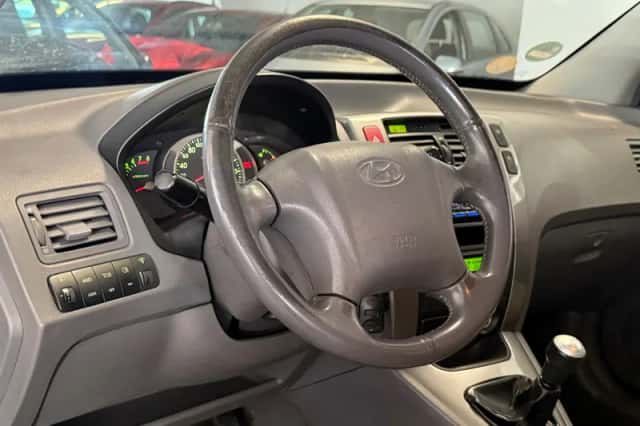 Hyundai Tucson (2005) thumbnail 6