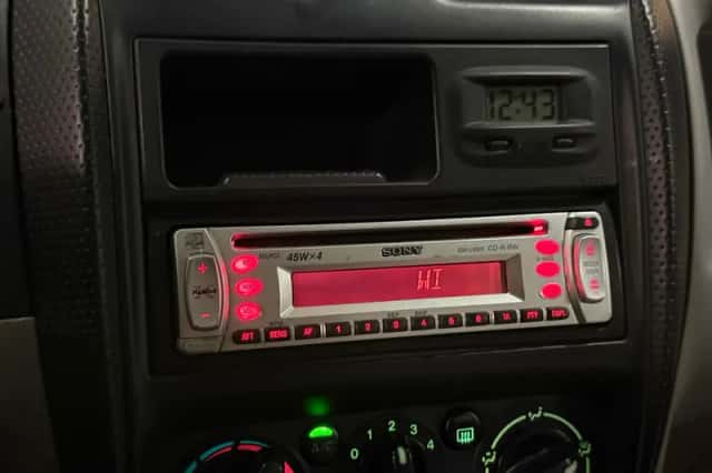 Mazda Demio (2001) thumbnail 6