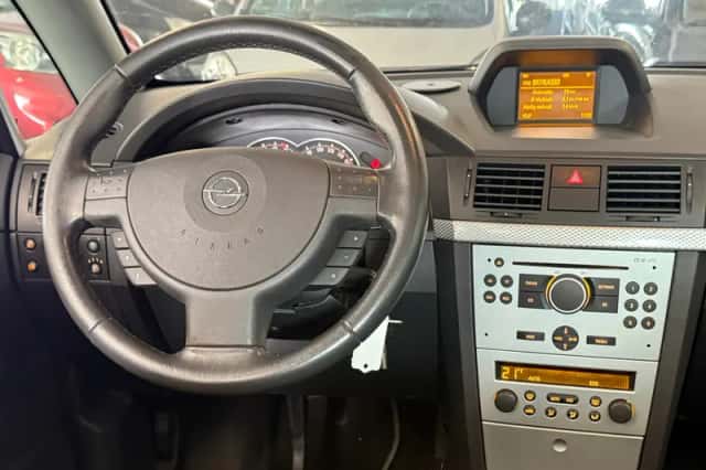 Opel Meriva (2009) thumbnail 6
