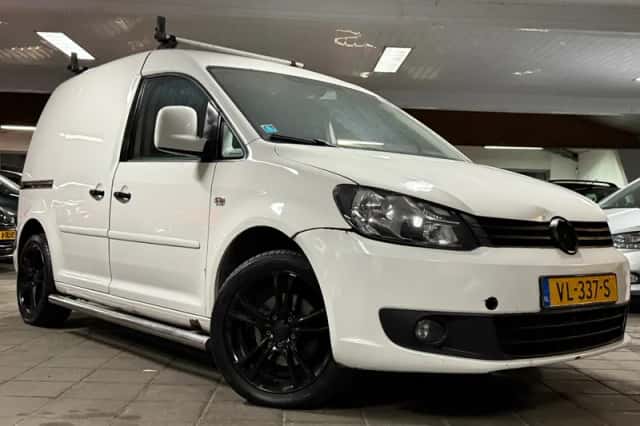 Volkswagen Caddy (2011) thumbnail 5