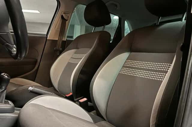 Volkswagen Polo (2014) thumbnail 3