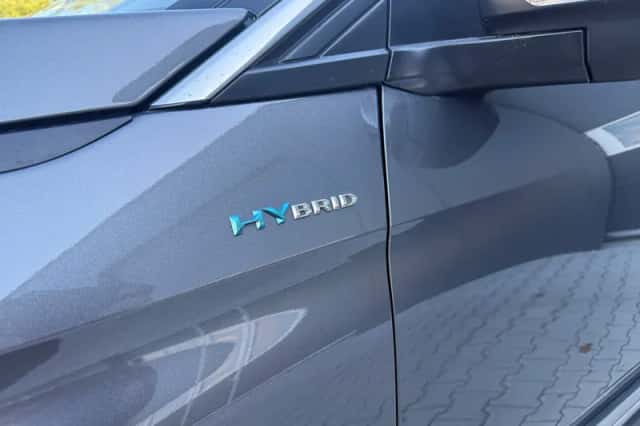Peugeot 3008 (2022) thumbnail 6