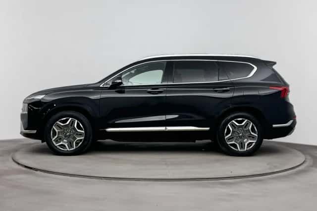 Hyundai Santa Fe (2023) thumbnail 3