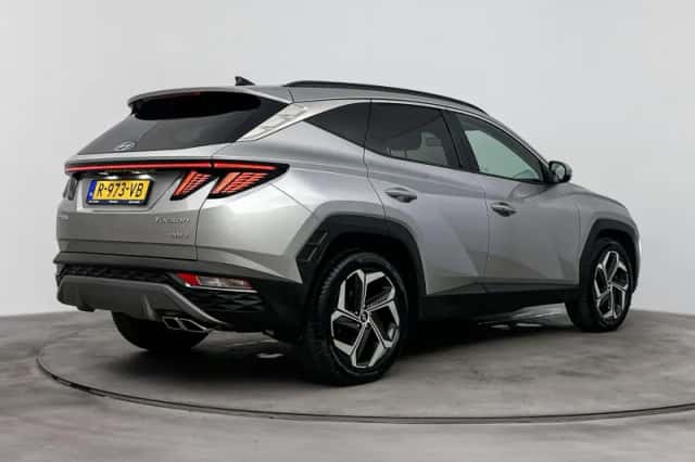Hyundai Tucson (2022) thumbnail 2