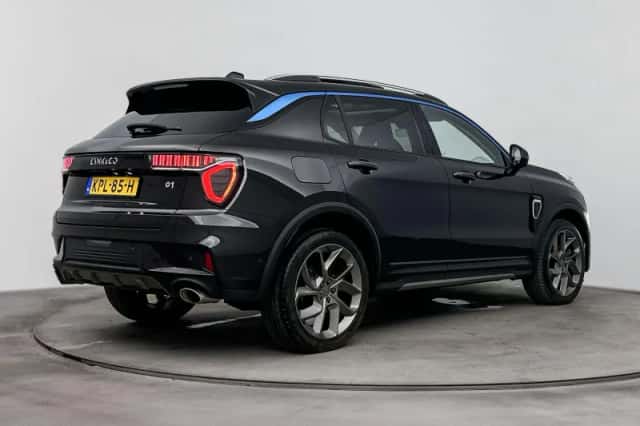 Lynk & Co 01 (2023) thumbnail 2