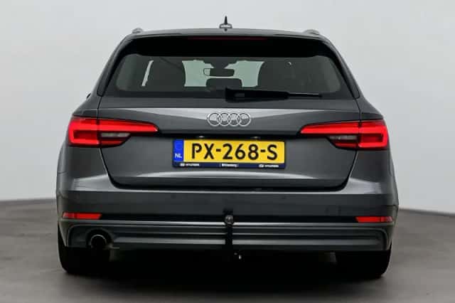 Audi A4 (2018) thumbnail 4