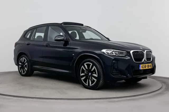 BMW iX3 (2023) thumbnail 6