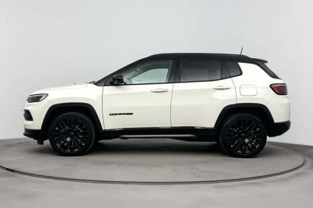 Jeep Compass (2023) thumbnail 3
