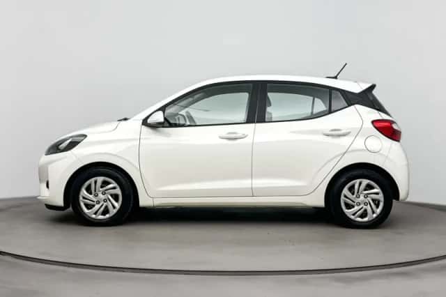 Hyundai i10 (2023) thumbnail 3