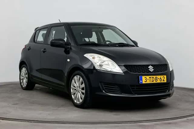 Suzuki Swift (2014) thumbnail 6