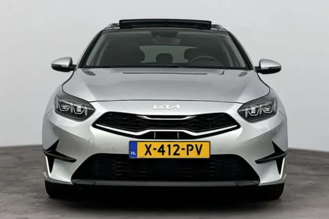Kia Ceed Sportswagon (2024) thumbnail 4