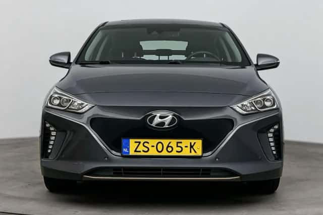 Hyundai Ioniq (2019) thumbnail 4