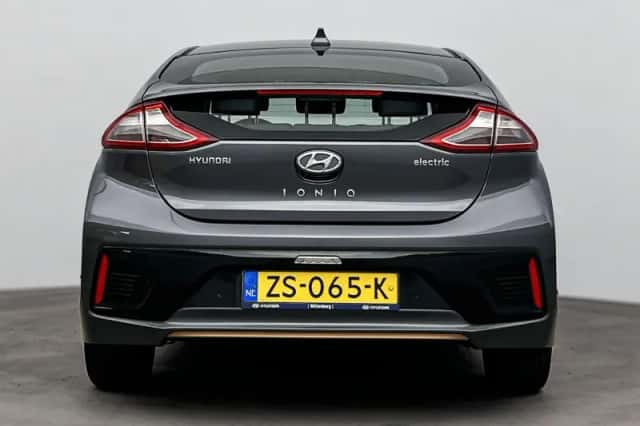 Hyundai Ioniq (2019) thumbnail 5