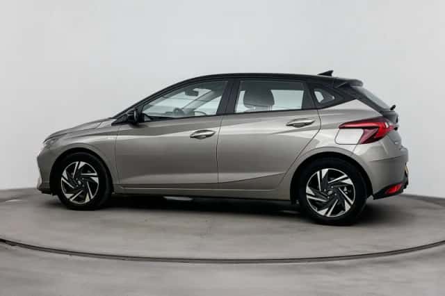 Hyundai i20 (2021) thumbnail 3