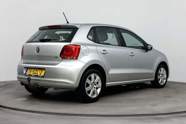 Volkswagen Polo (2012) thumbnail 2