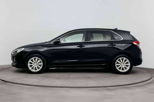 Hyundai i30 (2017) thumbnail 3