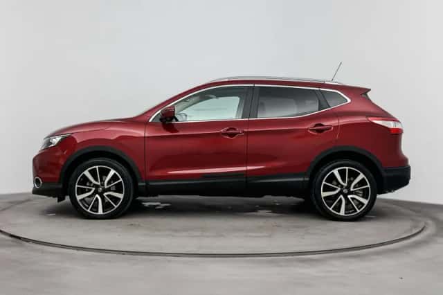 Nissan Qashqai (2014) thumbnail 3