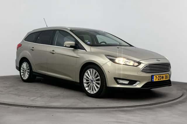 Ford Focus (2015) thumbnail 6