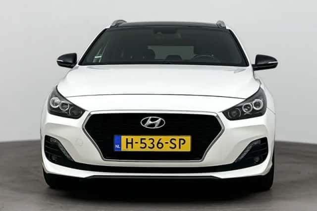 Hyundai i30 (2019) thumbnail 4