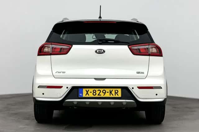 Kia Niro (2018) thumbnail 6