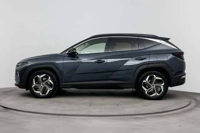 Hyundai Tucson (2022) thumbnail 3