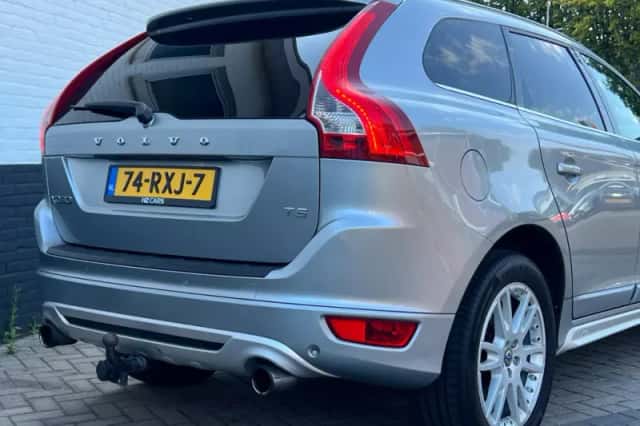 Volvo XC60 (2011) thumbnail 5