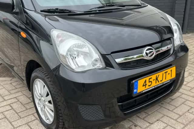 Daihatsu Cuore (2009) thumbnail 6