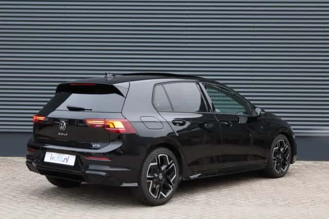 Volkswagen Golf (2026) thumbnail 2
