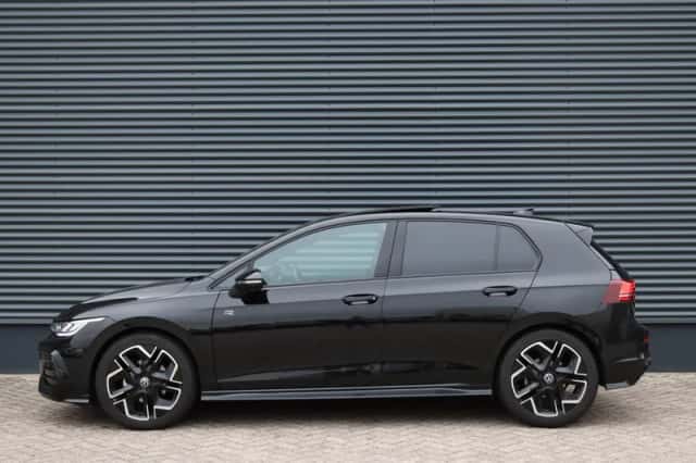Volkswagen Golf (2026) thumbnail 3