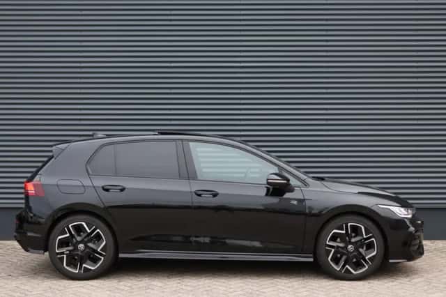 Volkswagen Golf (2026) thumbnail 4