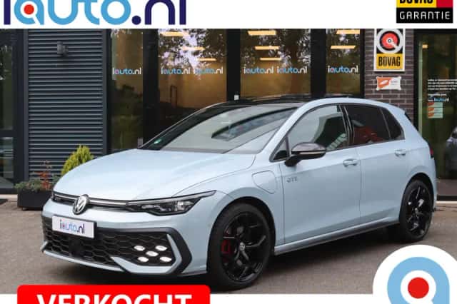 Volkswagen Golf (2025) thumbnail 1