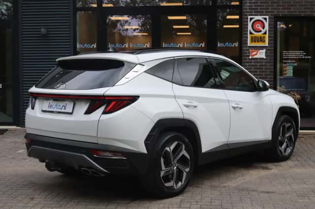 Hyundai Tucson (2021) thumbnail 2