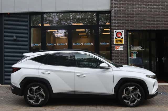 Hyundai Tucson (2021) thumbnail 4